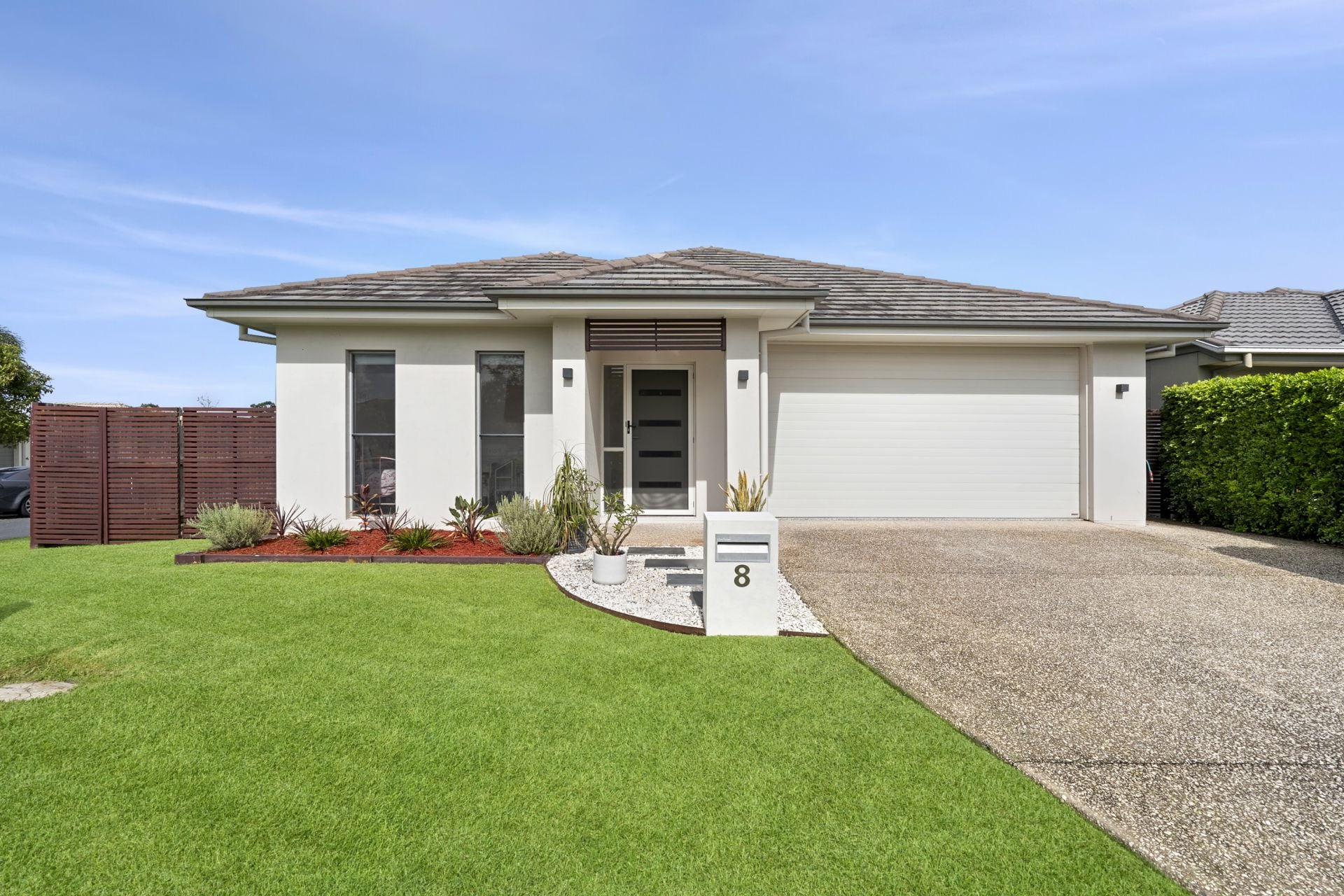 8 Philp Street North Lakes QLD, North Lakes - Image 1