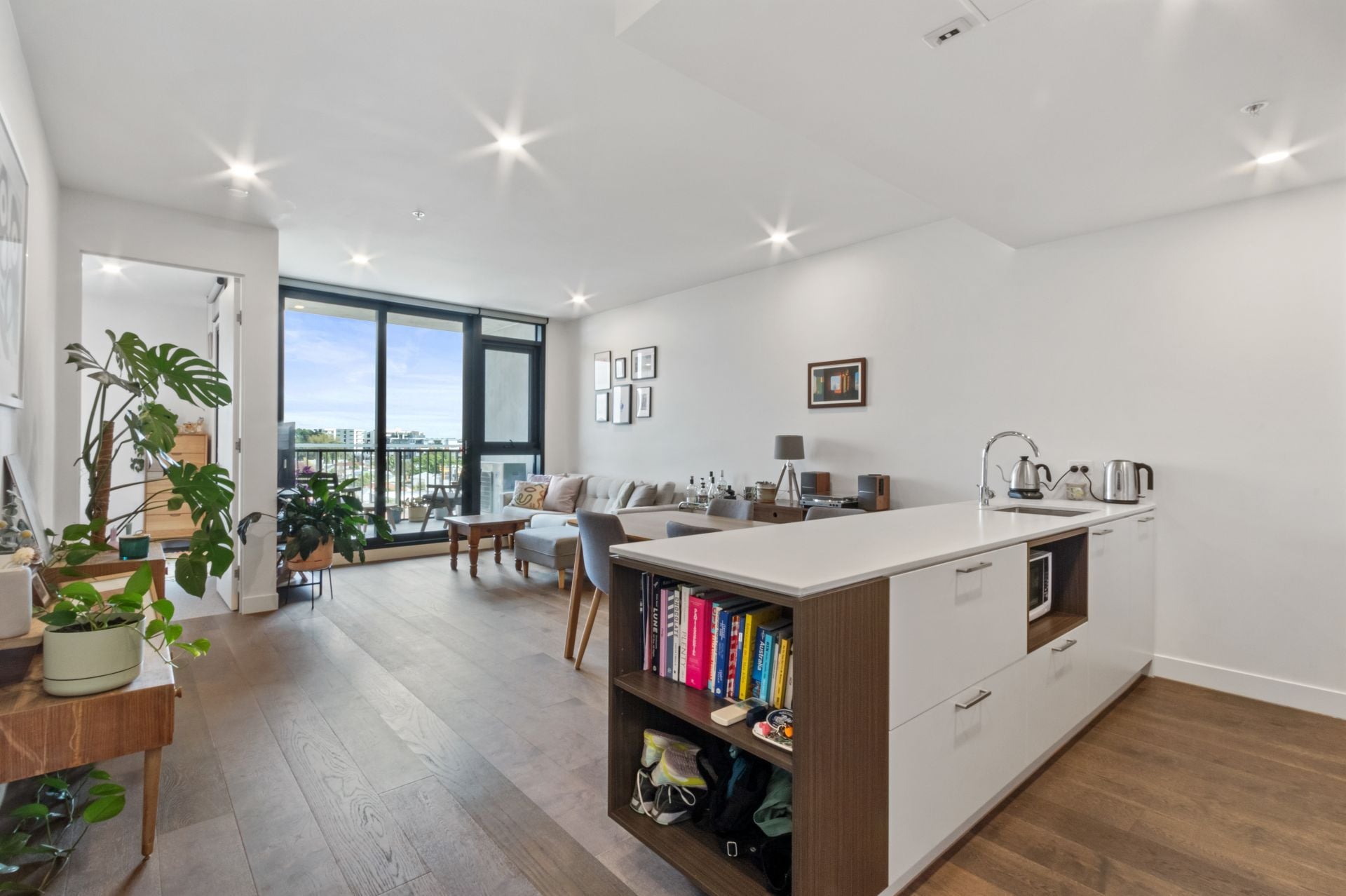 One Bedroom Apartment in East Brunswick Village