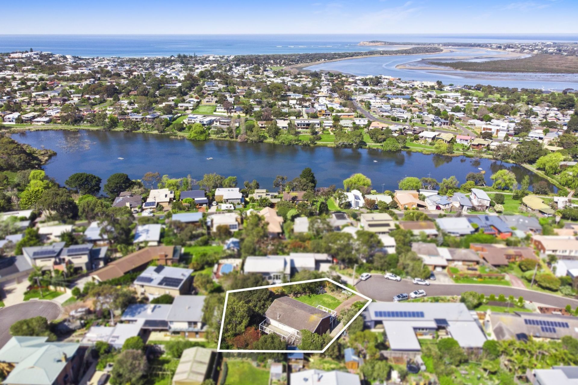 9 Azure Court Ocean Grove VIC, Ocean Grove - Thumbnail 2