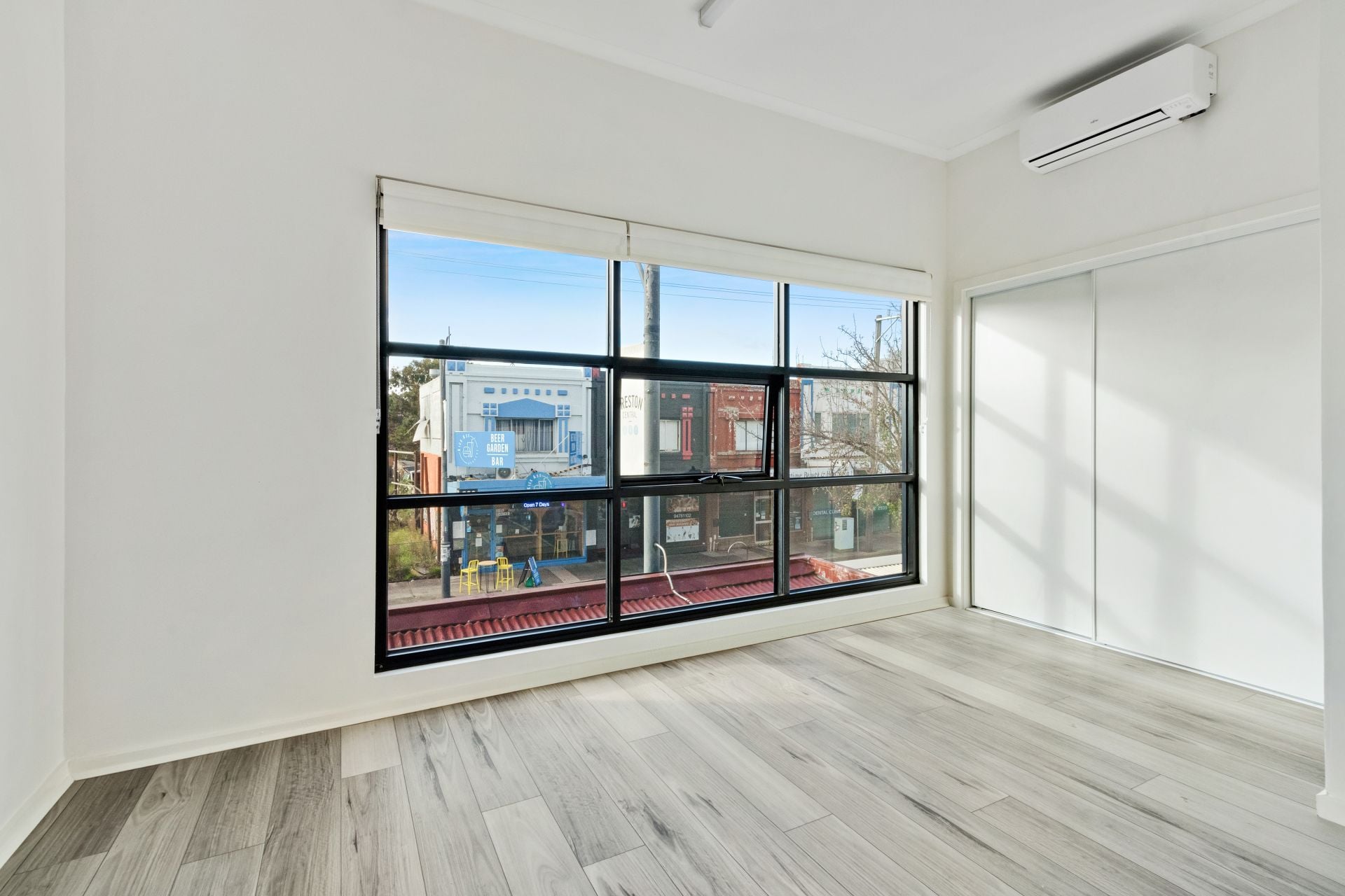 Fully renovated - Oversized Apartment
