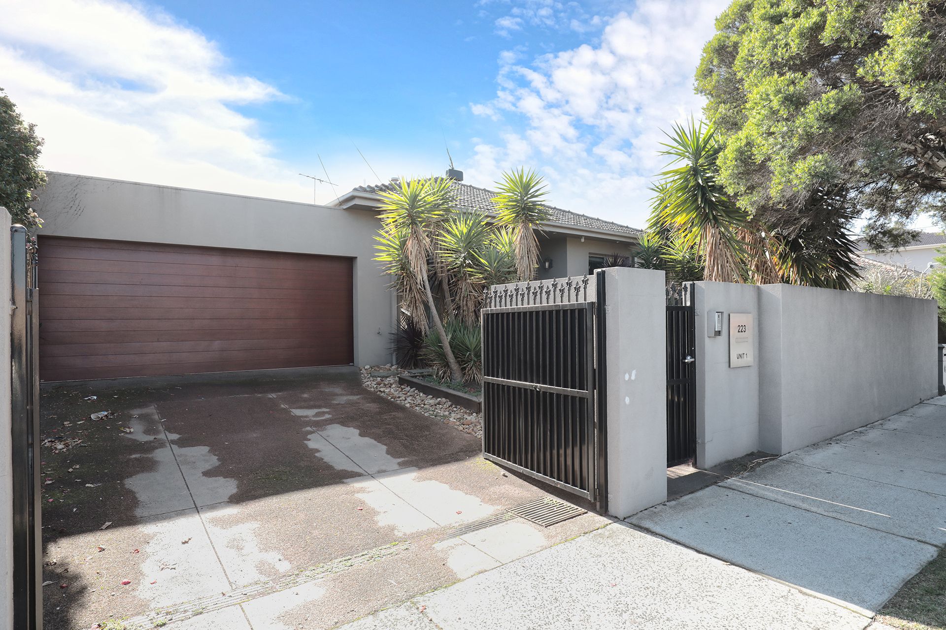 1/223 Glen Eira Road, St Kilda East - Thumbnail 2