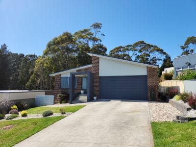 7 Leary Avenue, Stony Rise, Stony Rise - Thumbnail 2