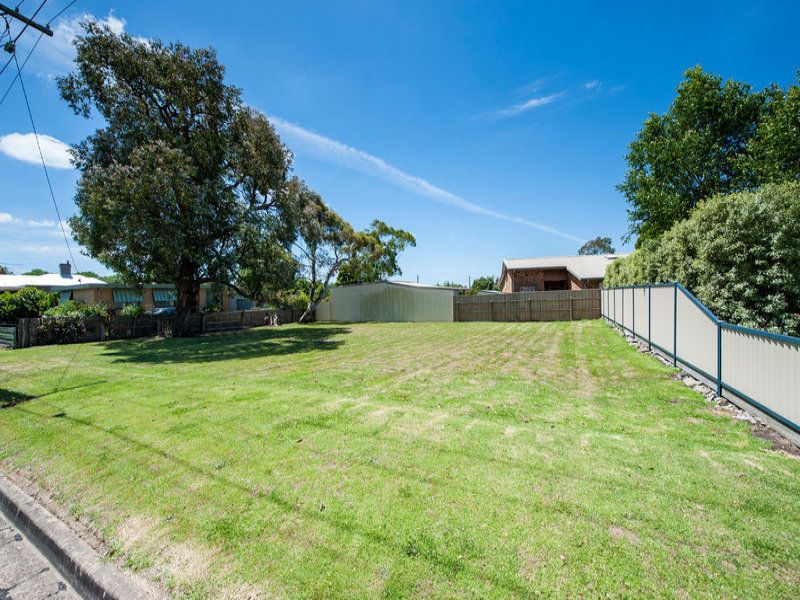 18 Fergusson Street CAMPERDOWN VIC, Camperdown - Thumbnail 2