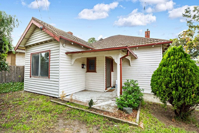 13 Hughes Street, Yarraville - Thumbnail 3