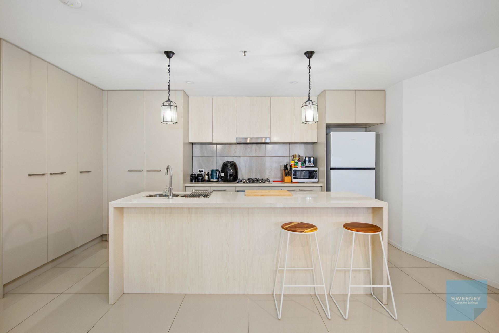 153/73 Lake Street, Caroline Springs - Thumbnail 3