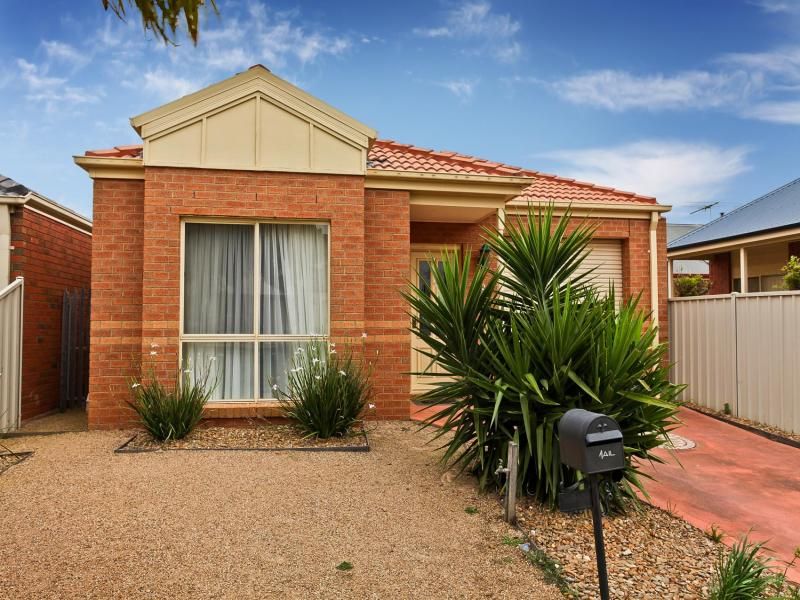 12 Millstream Way, Caroline Springs - Thumbnail 2