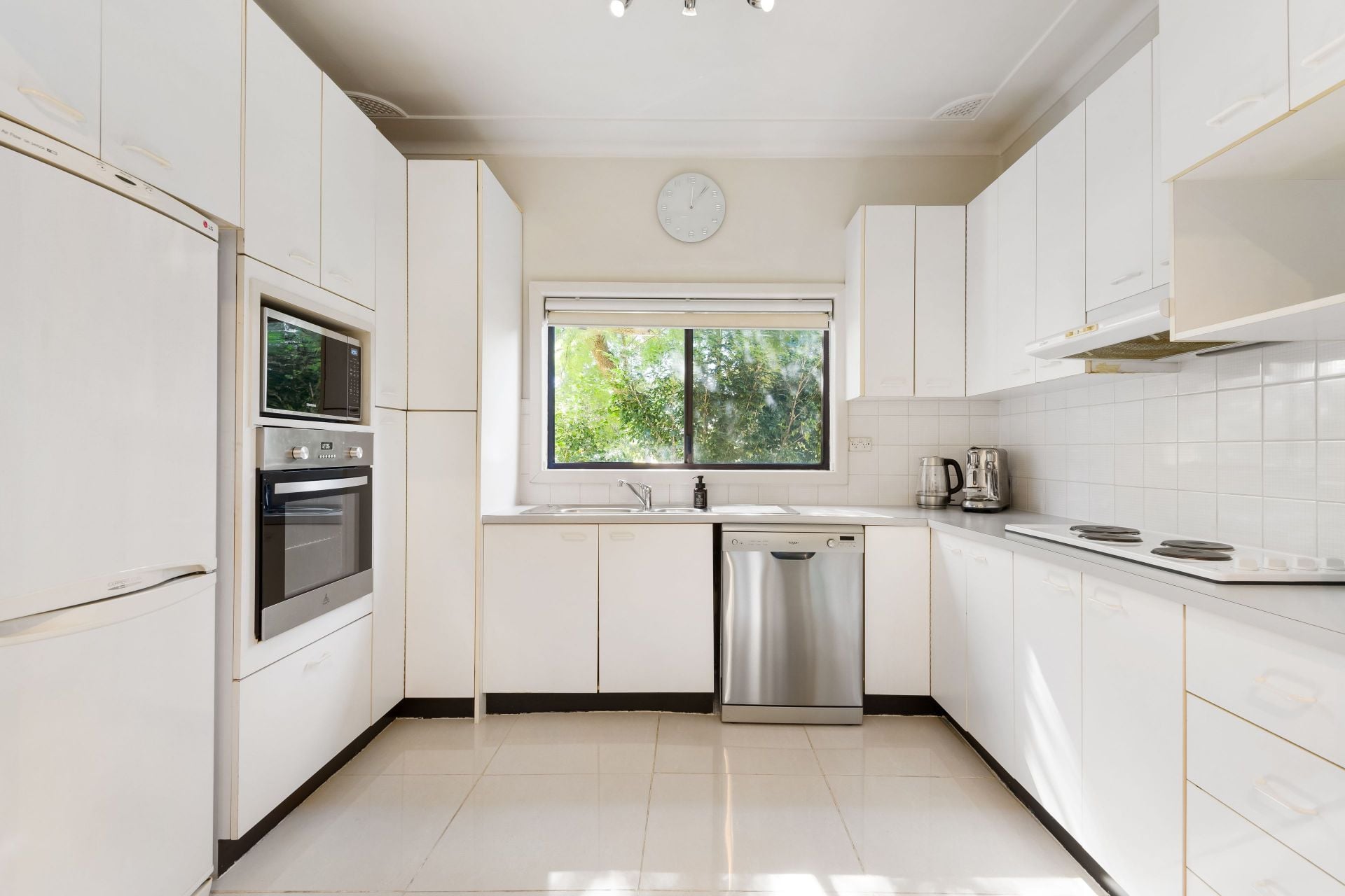1 Gannons Road, CARINGBAH, Caringbah - Thumbnail 3