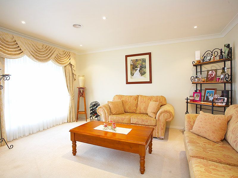 55 Willowgreen Way, Point Cook - Thumbnail 3