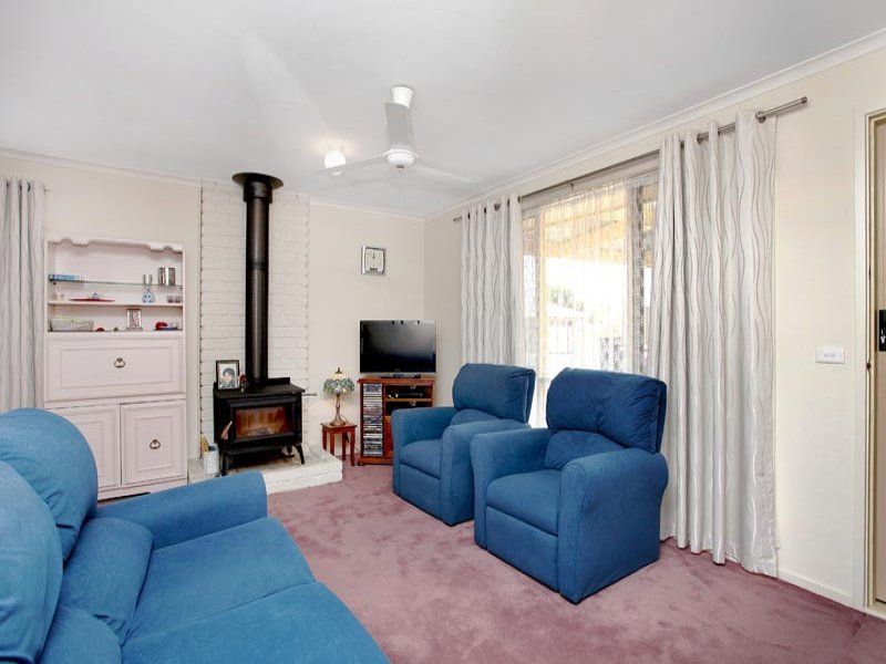 71 Westcott Parade, Rockbank - Thumbnail 5