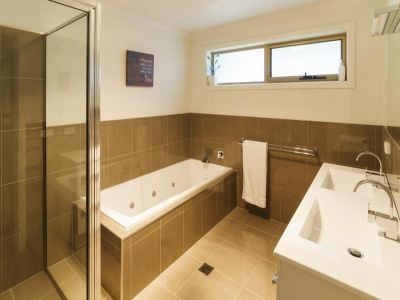24 Lakeside Drive, Nook, ACACIA HILLS, Acacia Hills - Thumbnail 5