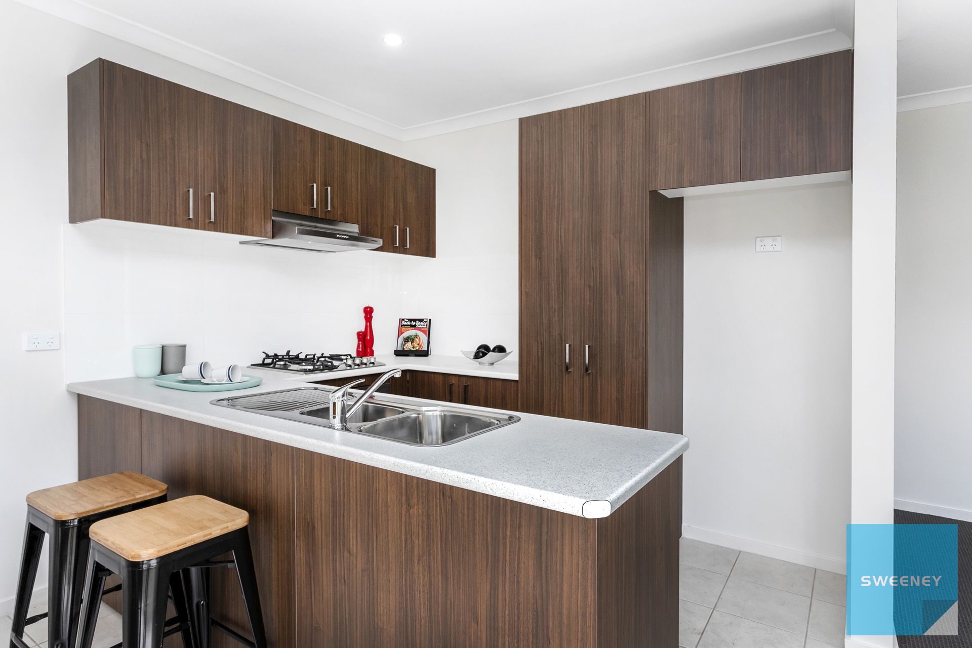 6 Sarkis Mews, Hillside - Thumbnail 6