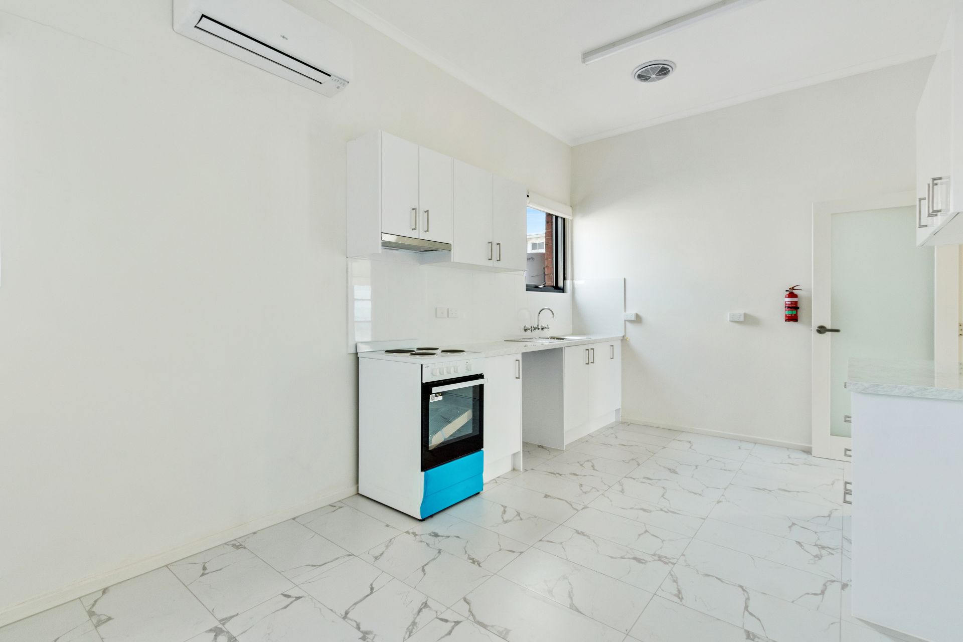 Fully renovated - Oversized Apartment