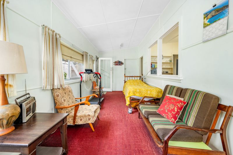 65 Marine Parade, Nords Wharf - Thumbnail 8