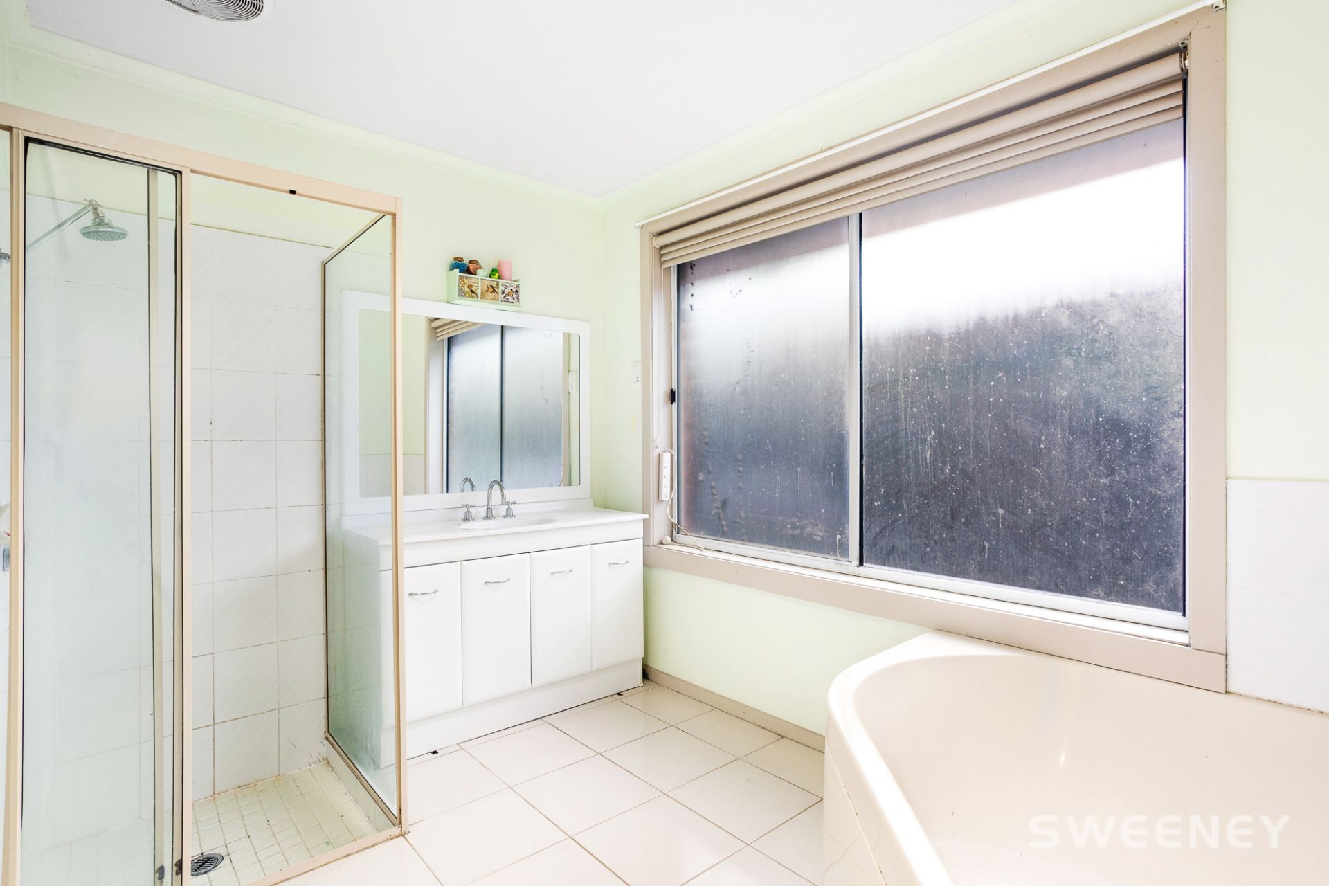16 Trembath Court, Altona Meadows - Thumbnail 8