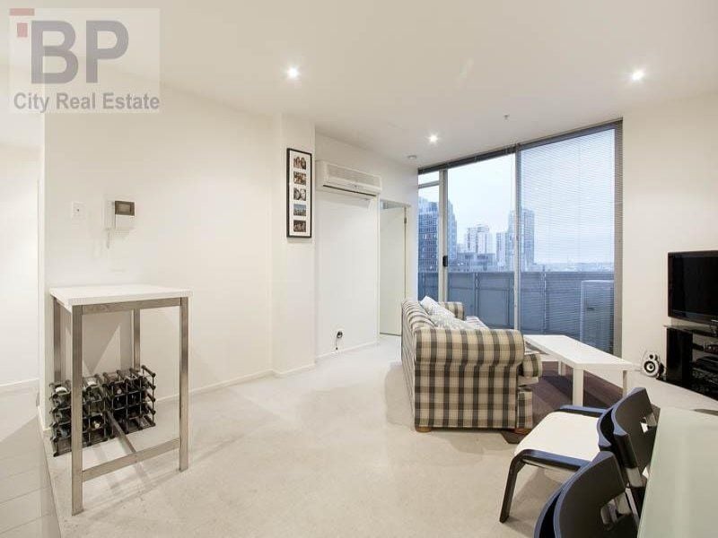 909/35 Wills Street MELBOURNE VIC, Melbourne - Thumbnail 2