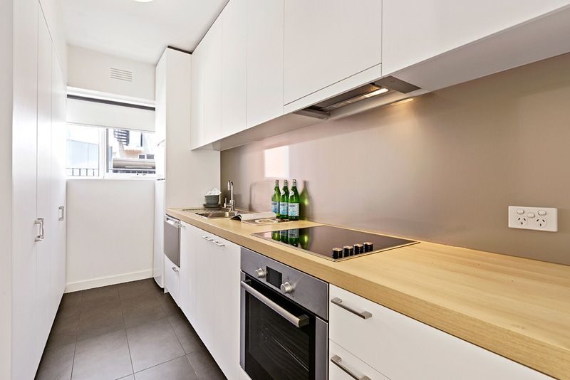 3/47 Spenser Street, St Kilda - Thumbnail 3
