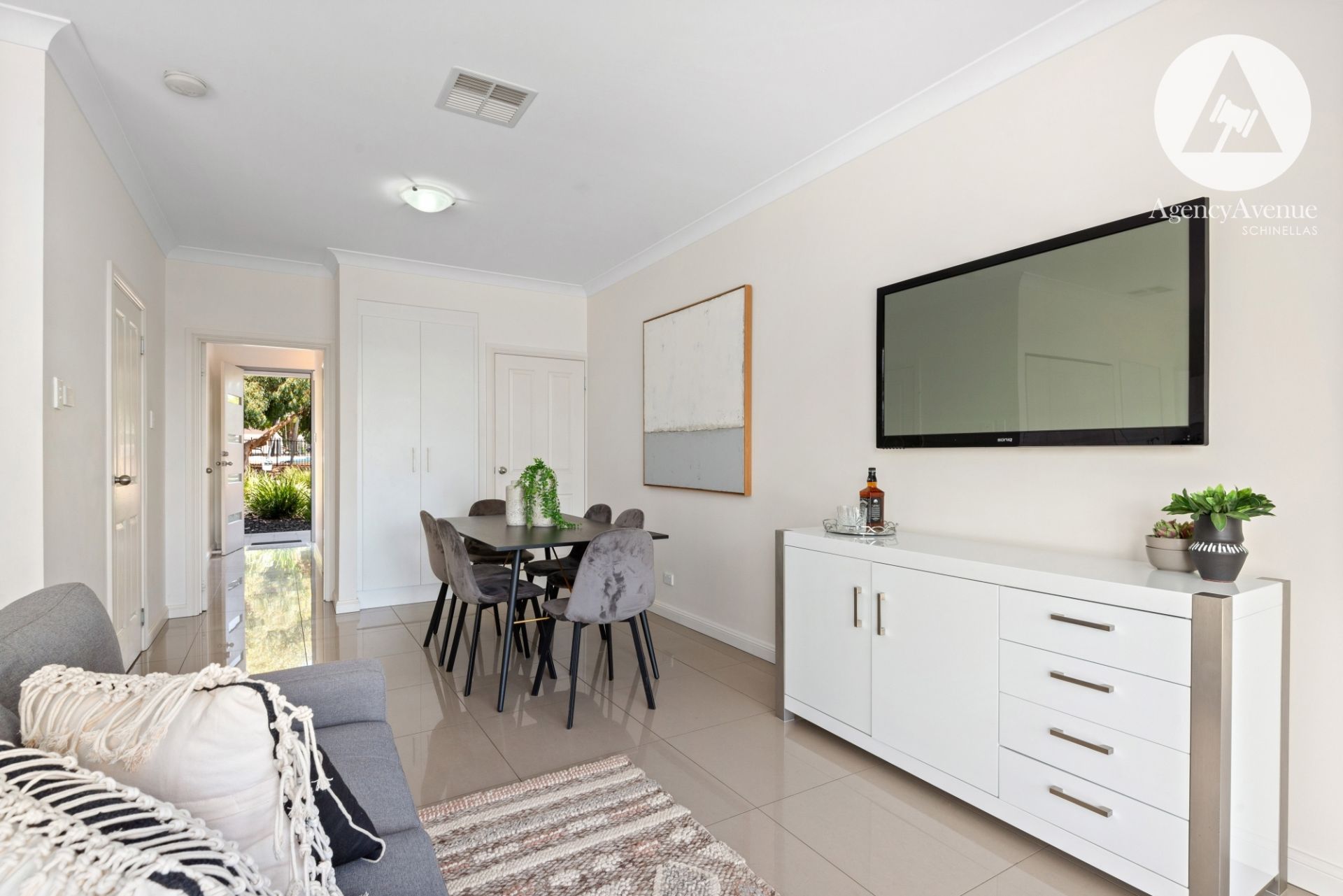45 Eurunderee Avenue, Seacombe Gardens - Thumbnail 4