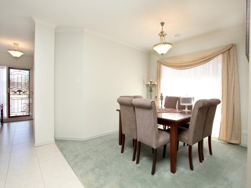 5 Parkin Avenue, Caroline Springs - Thumbnail 7