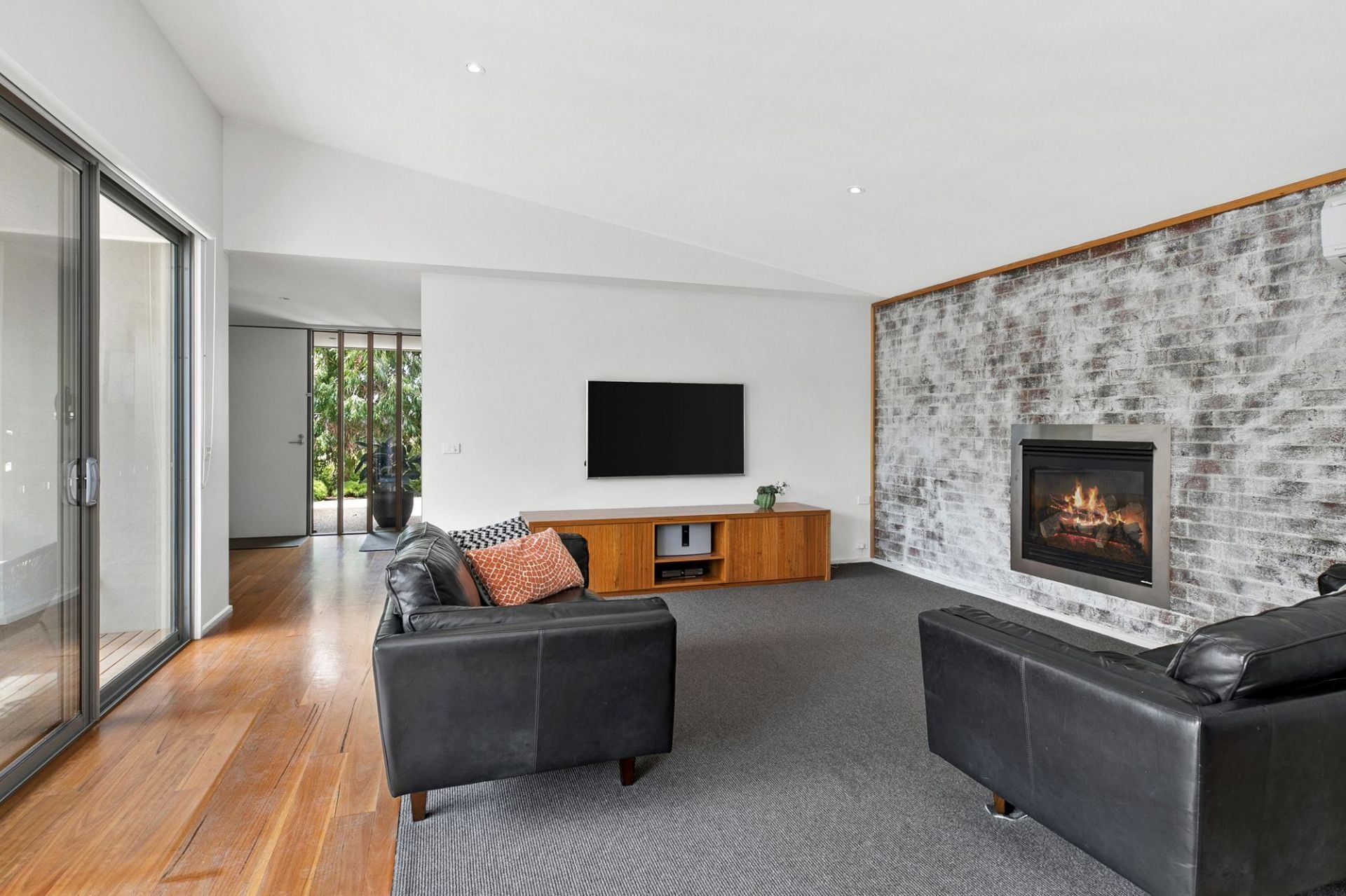 17 Yarrow Street Ocean Grove VIC, Ocean Grove - Thumbnail 2