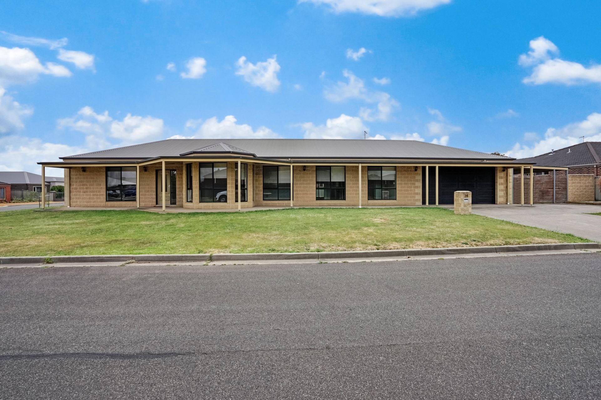 20 Perendale  Street, Alfredton, Alfredton - Thumbnail 4