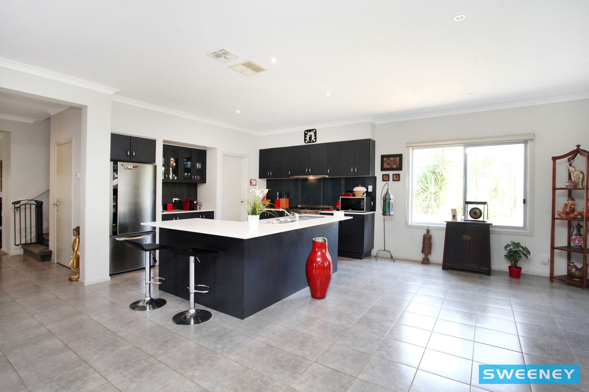 33 Viewbank Walk, Caroline Springs - Thumbnail 6