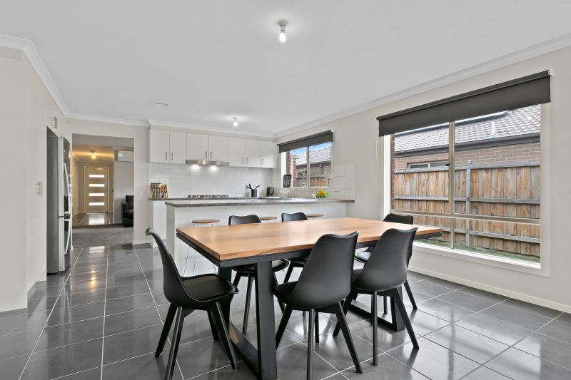 22 Meadowlea Cresent, Pakenham - Thumbnail 4