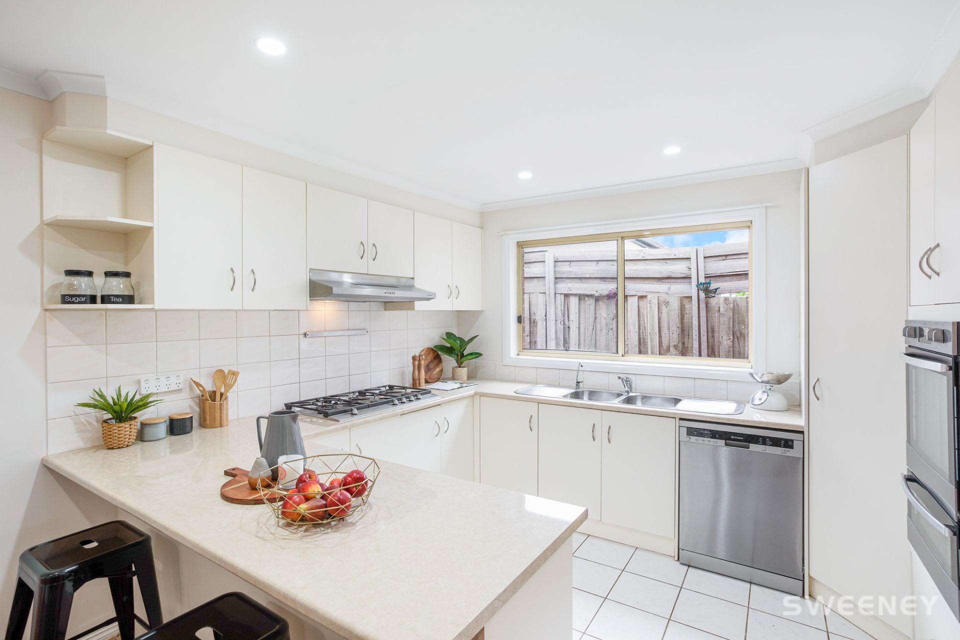 74 Myers Parade, Altona Meadows - Thumbnail 7