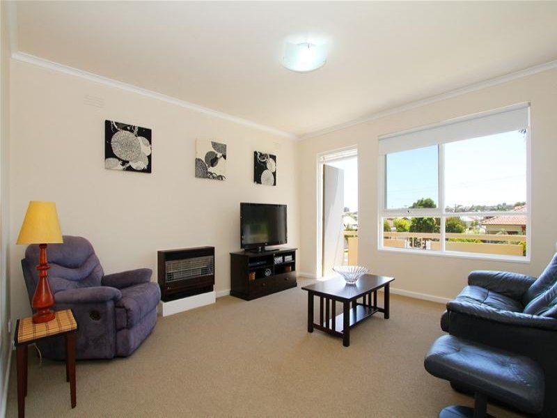 Recently renovated, surprisingly spacious!