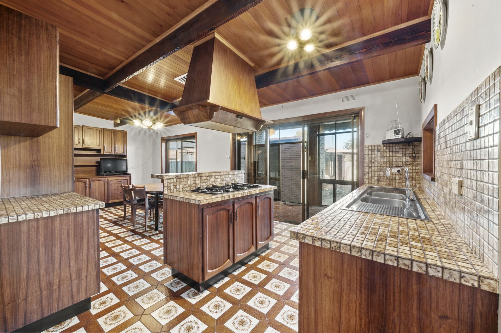 WHAT A BEAUTY!  LAND APPROX 640m2