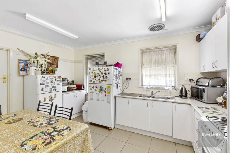 6 Lidgett Street, Bacchus Marsh - Thumbnail 4