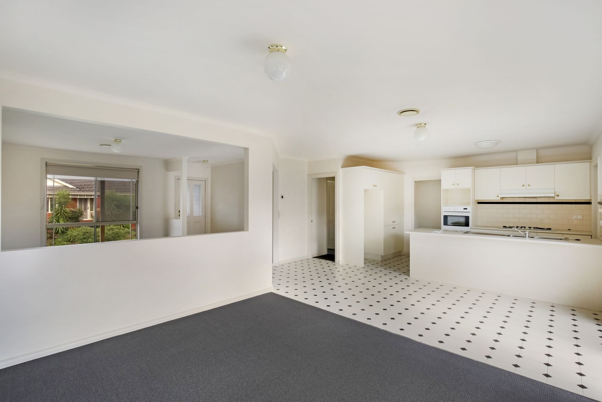 Family Living in Sought After Mill Park