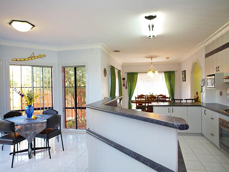 22 Ocean Grove, Point Cook - Thumbnail 7