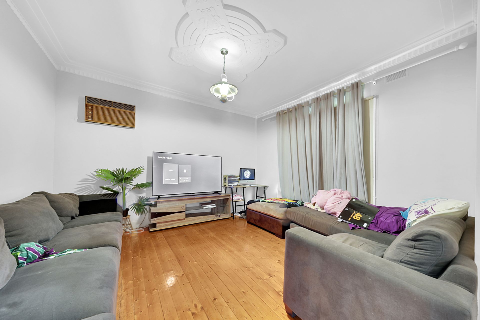 RENOVATE or DEVELOP (land 646m2)