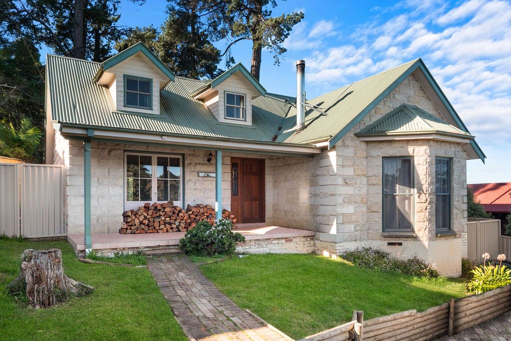 Real Estate For Lease 20 Rain Ridge Road Kurrajong Heights , NSW