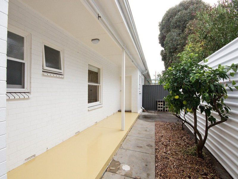 4/8 Robert Street Glenelg South 5045