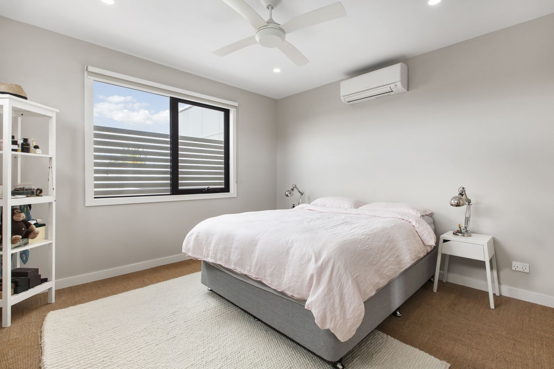 Sophisticated Luxury, Hotspot Pocket