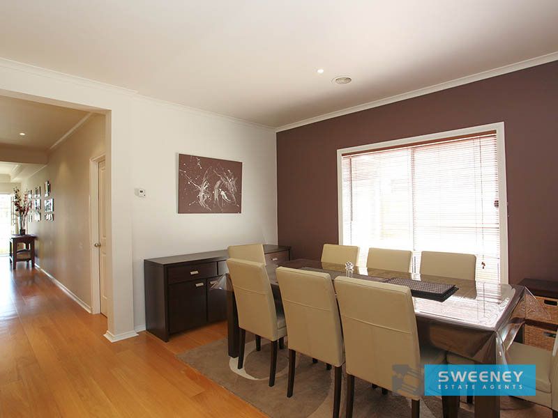 94 Foxwood Drive, Point Cook - Thumbnail 5