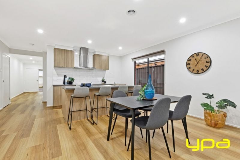 44 Athenaeum Avenue Clyde North VIC, Clyde North - Thumbnail 3