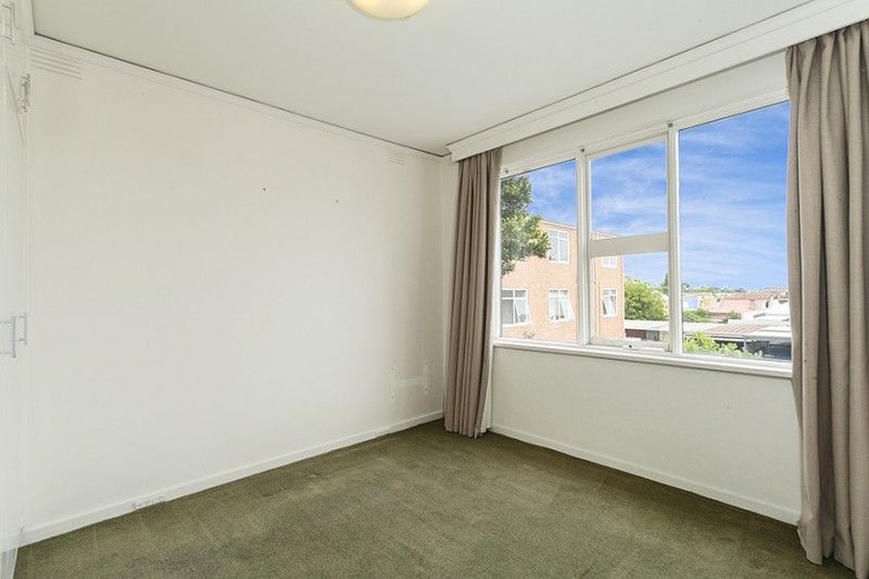8/89 Hotham Street, St Kilda East - Thumbnail 8