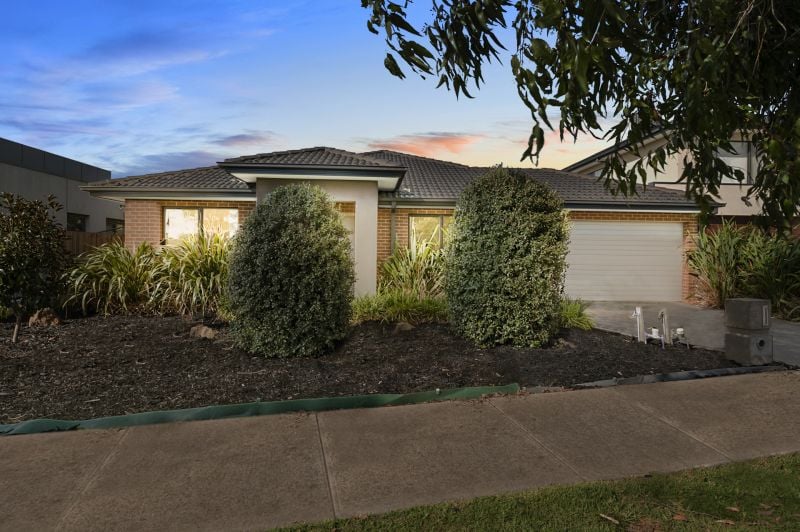 13 The Woods Boulevard, Mickleham