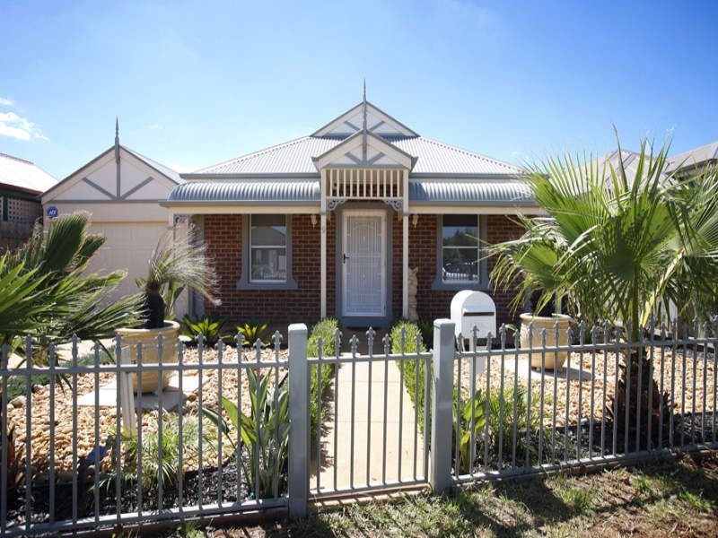 9 Caribou Place, Point Cook - Thumbnail 4