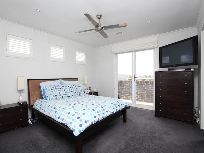 33 Hunts Cross Way, Caroline Springs - Thumbnail 5