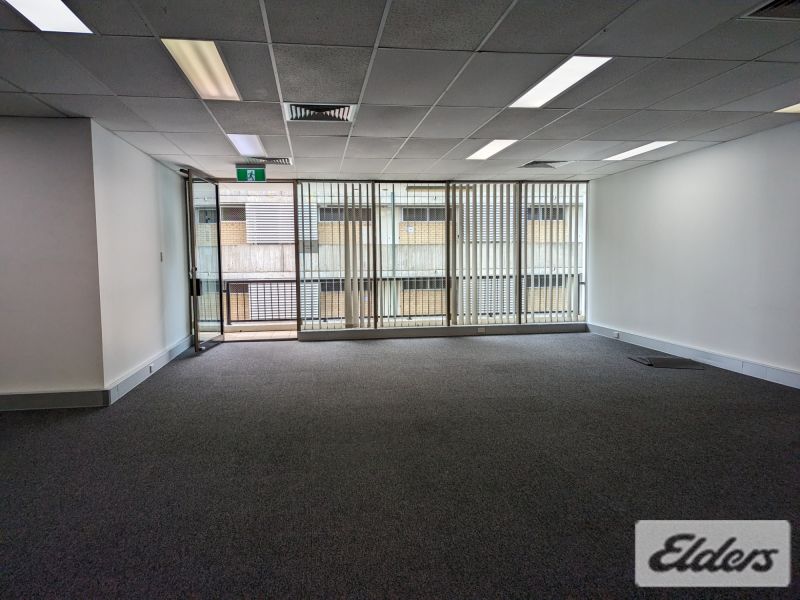 90 Vulture Street, West End