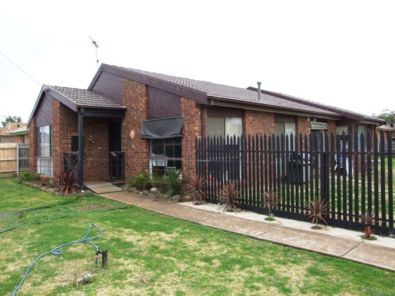 50 Jonathan Drive, Bacchus Marsh - Thumbnail 2