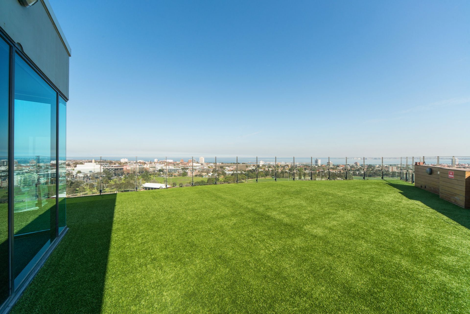 305/83 Queens Road Melbourne