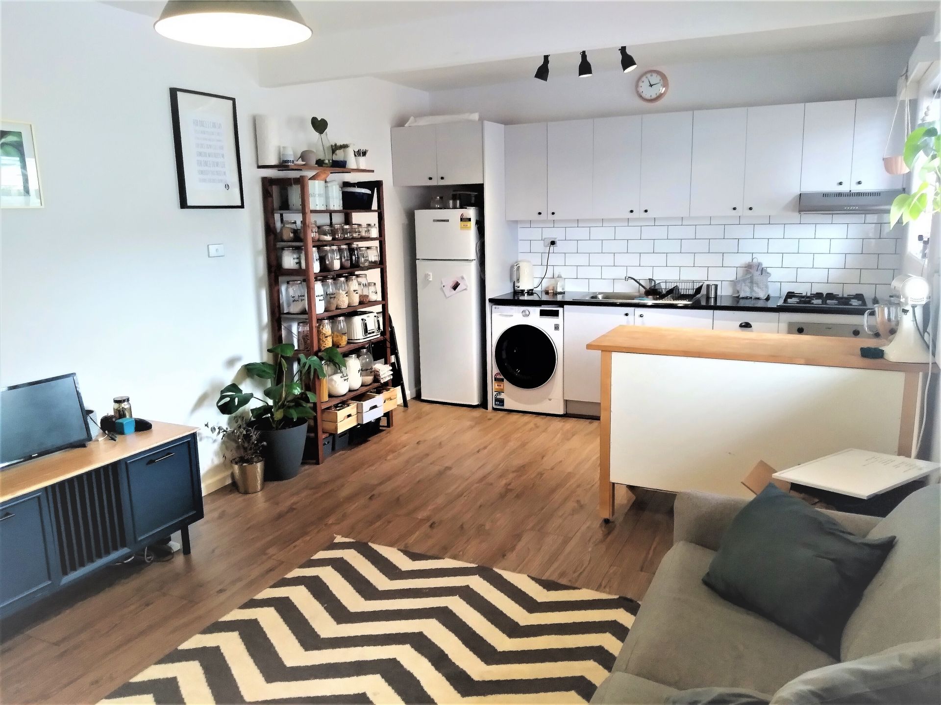 Gorgeous 1st Floor Apartment in the Heart of Thornbury