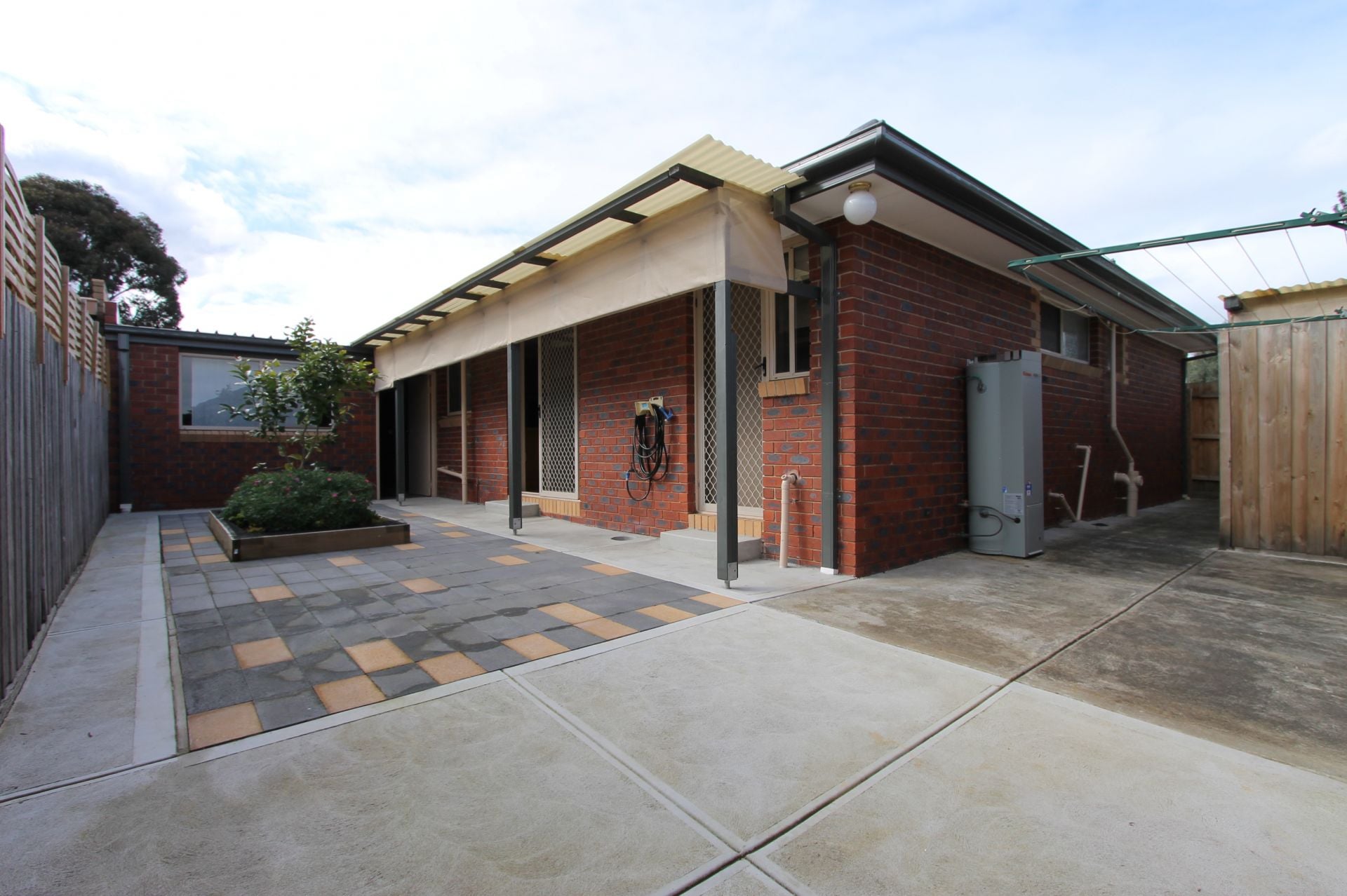 PERFECT HOME IN THE PERFECT LOCATION!!