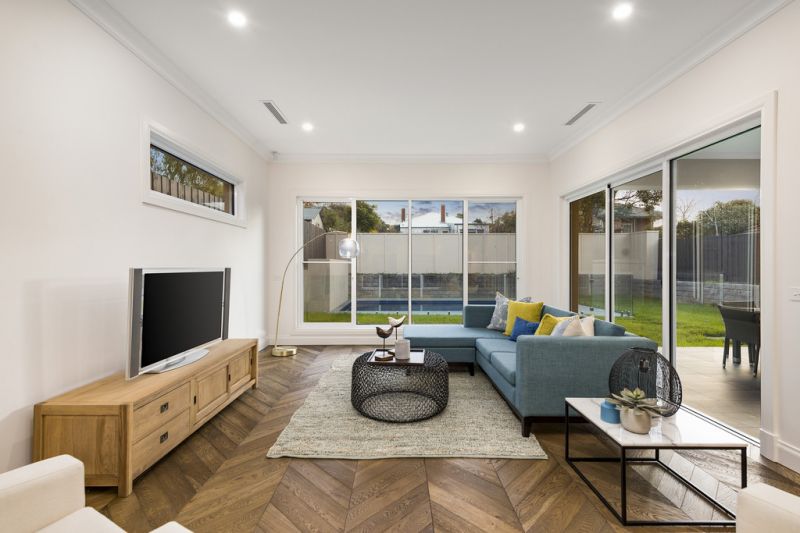 31 Loch Street, Kew - Thumbnail 3