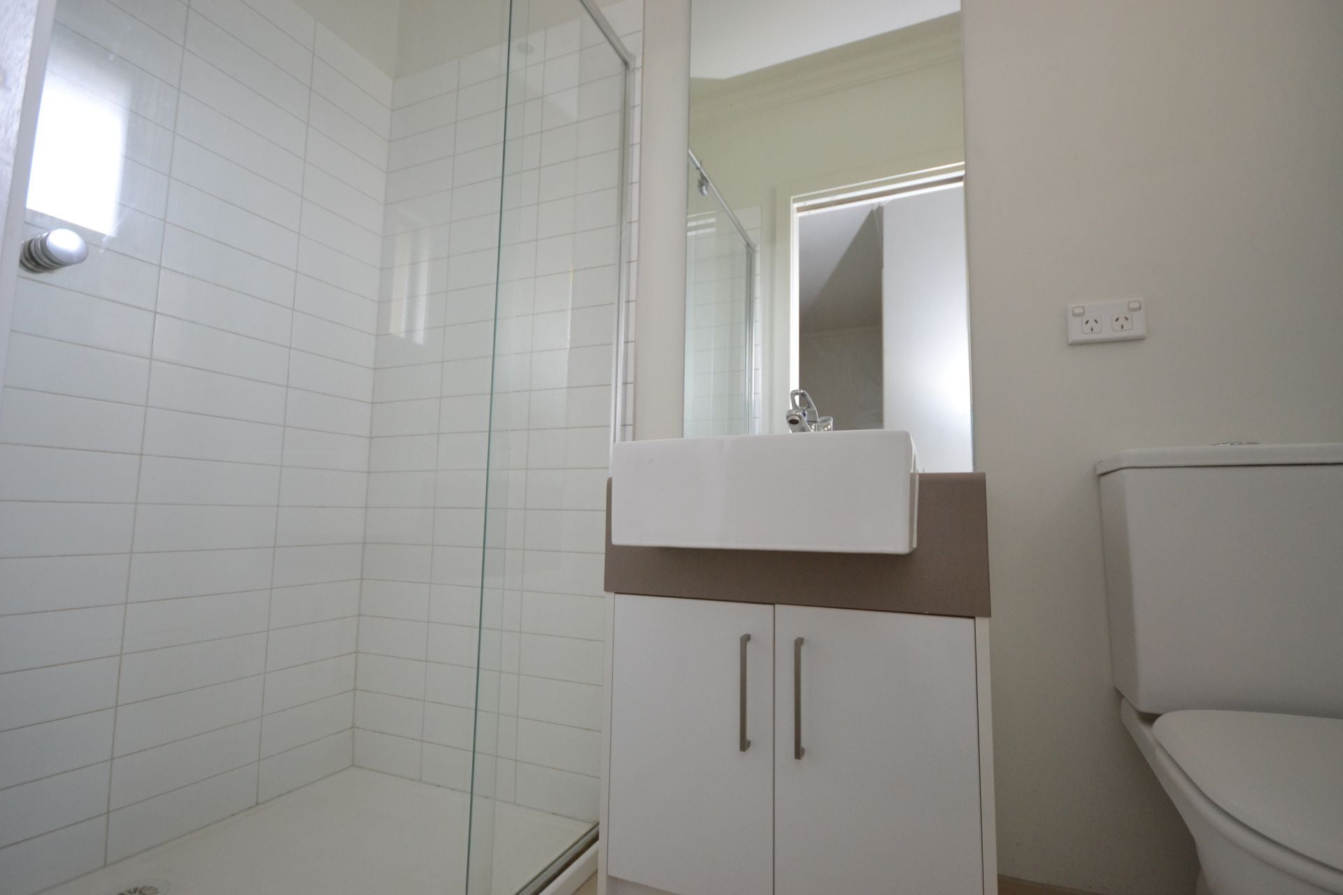 SUPERB MODERN STYLE