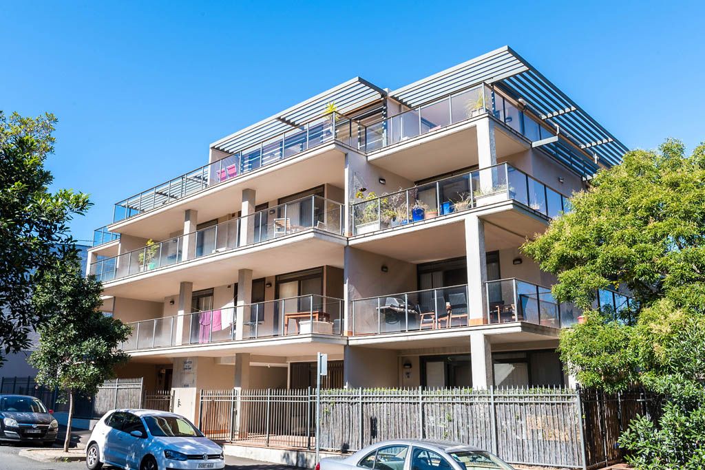 Sold - Light Filled Top Floor Retreat with Urban Views